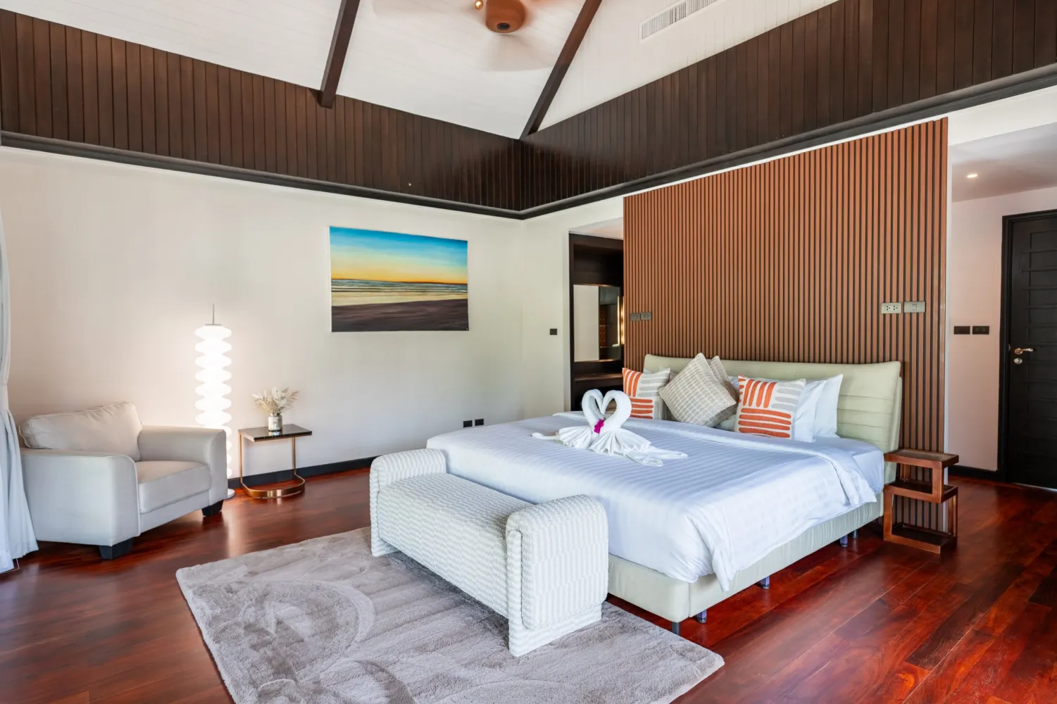 Property image - full photo 17
