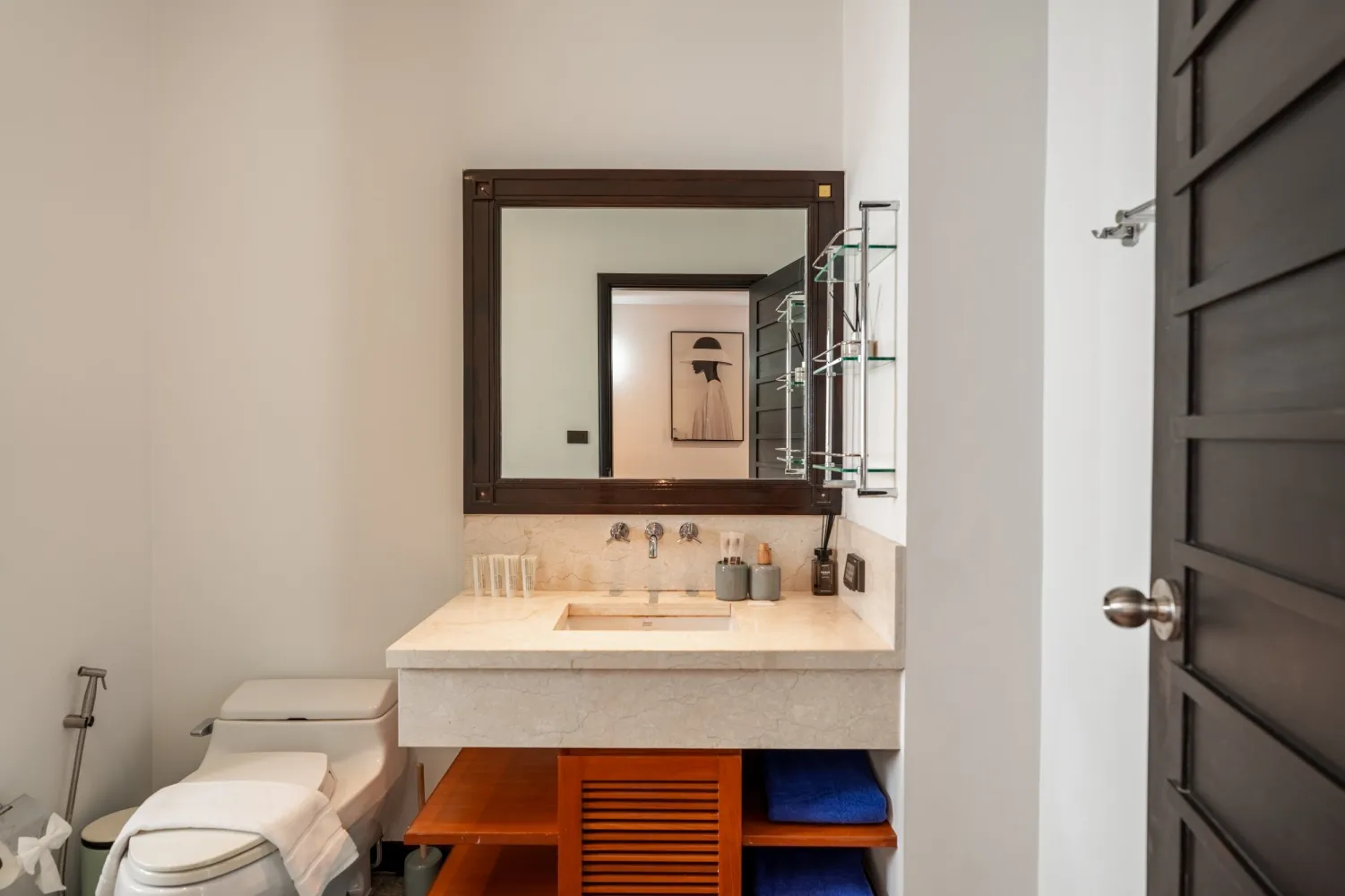Property image - full photo 32