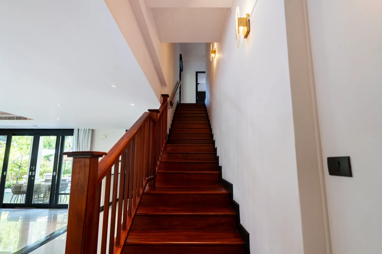 Property image - full photo 43