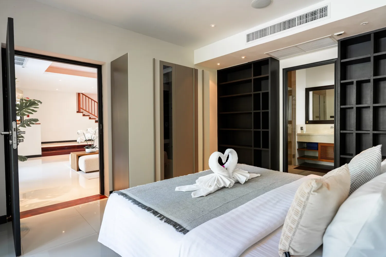 Property image - full photo 19