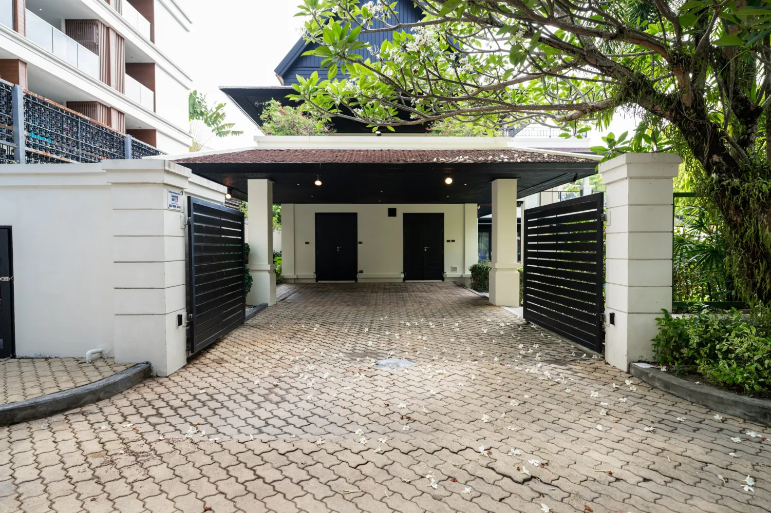 Property image - full photo 59
