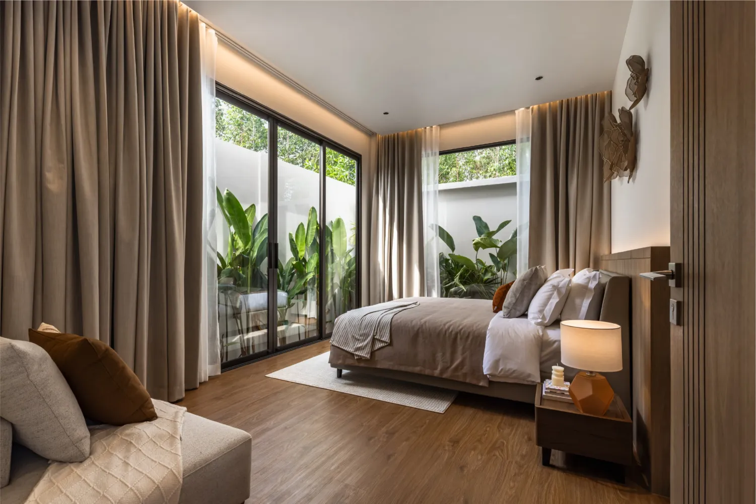 Property image - full photo 9
