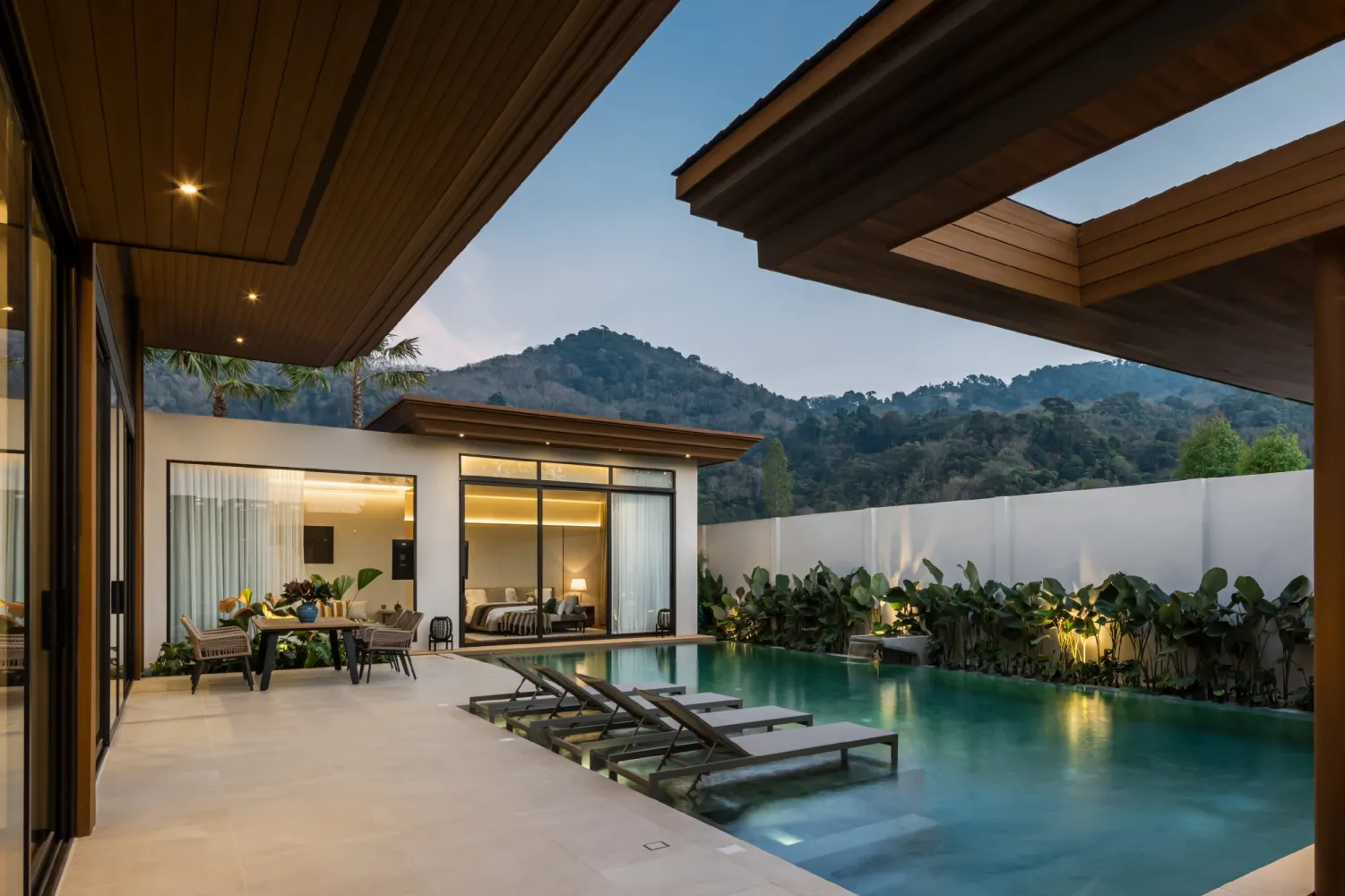 Property image - full photo 2