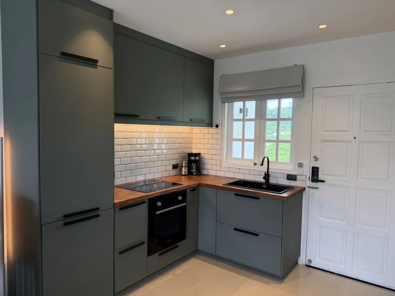 Property image - full photo 3