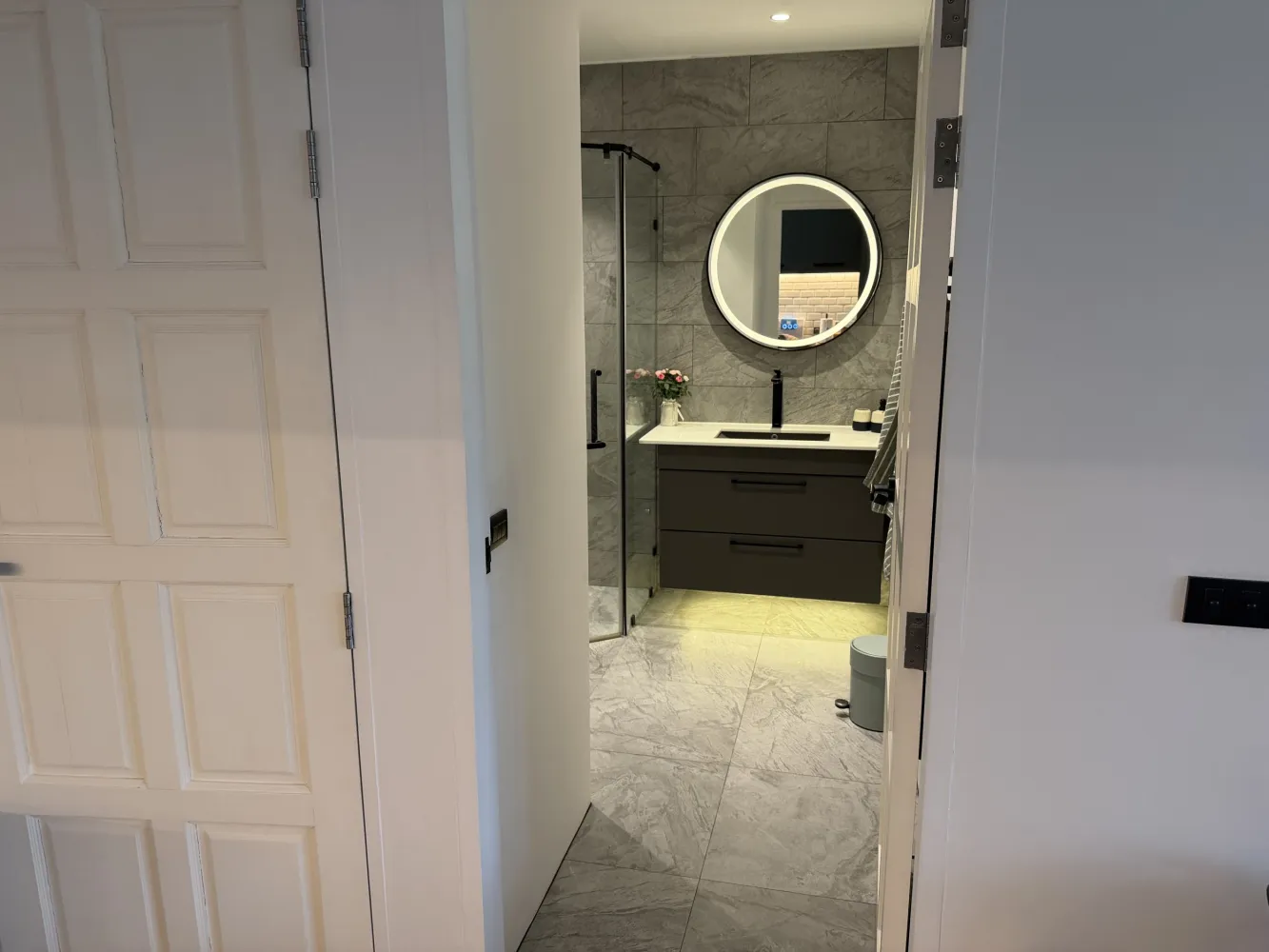Property image - full photo 9