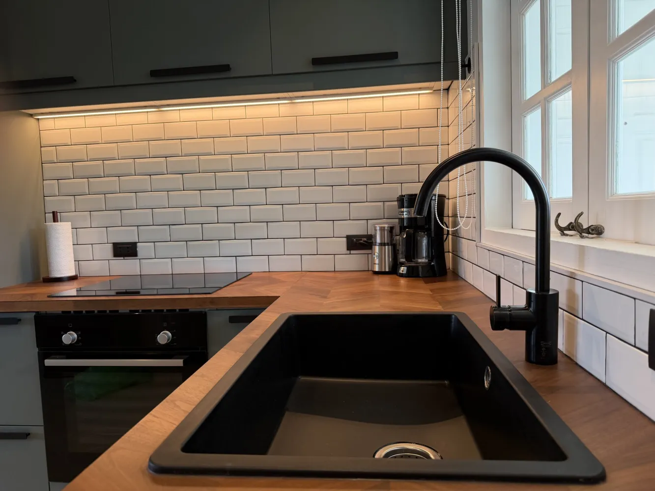 Property image - full photo 5