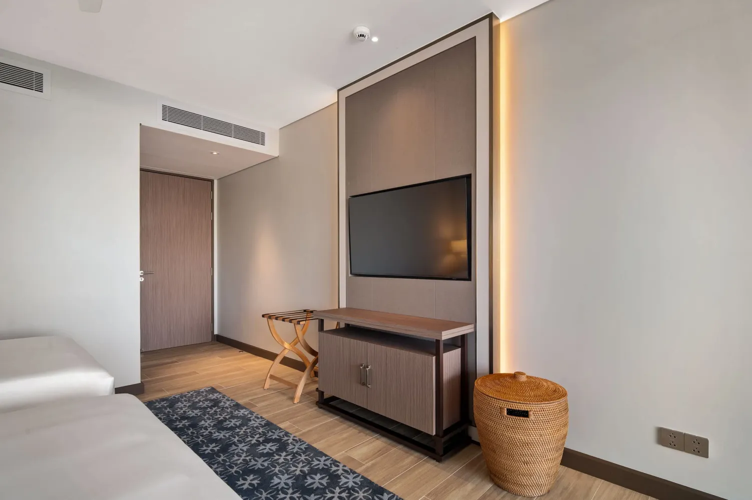 Property image - full photo 23