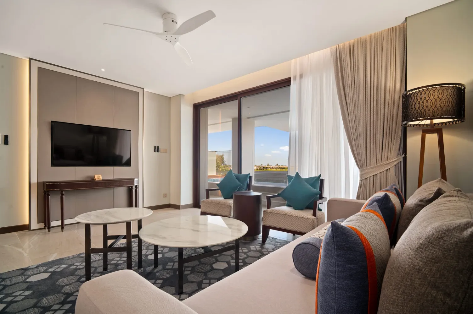 Property image - full photo 4
