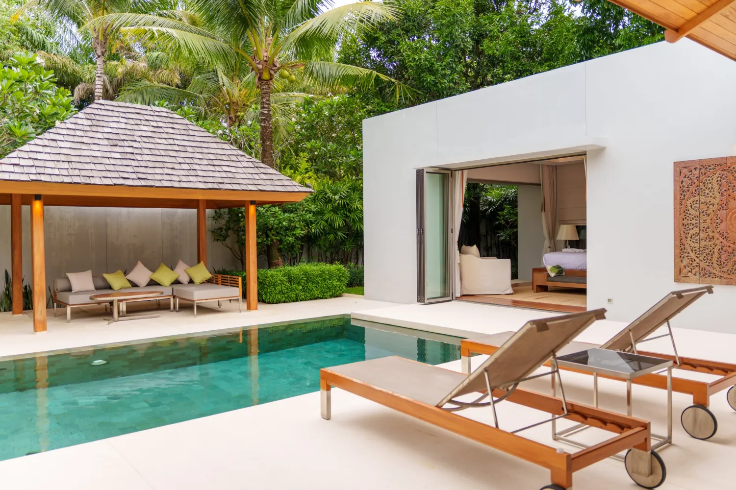 Property image - full photo 2