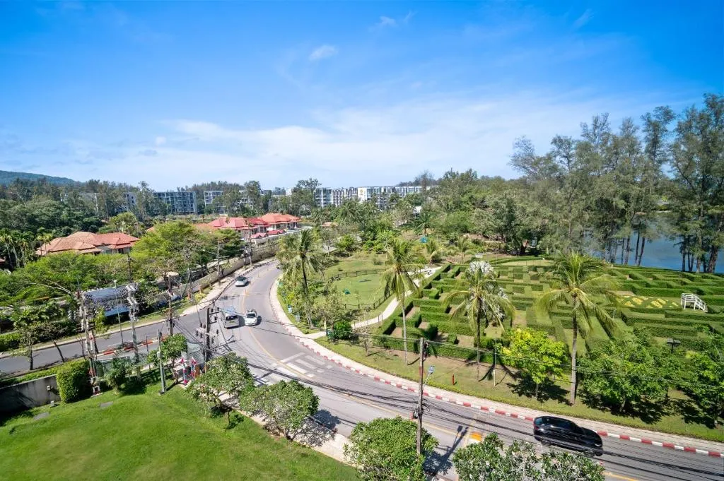 Property image - full photo 12