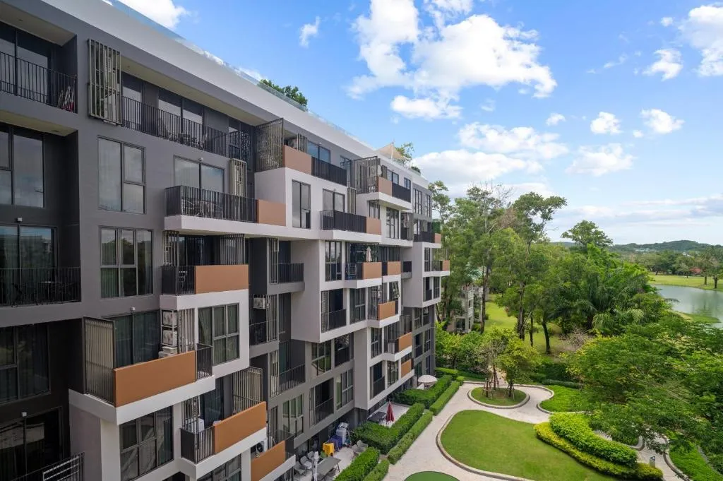Property image - full photo 6