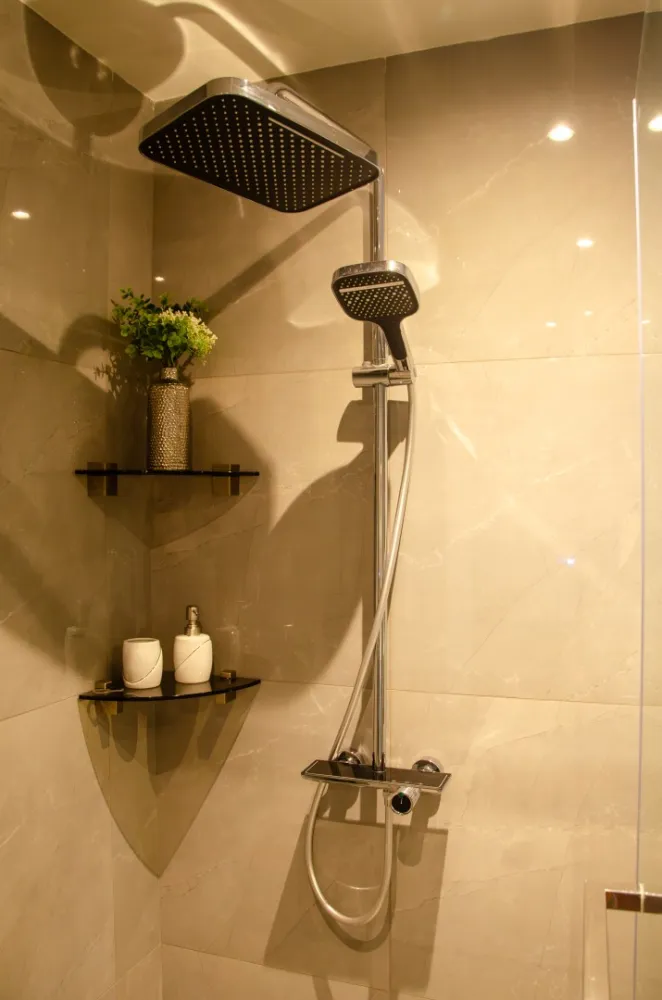 Property image - full photo 9