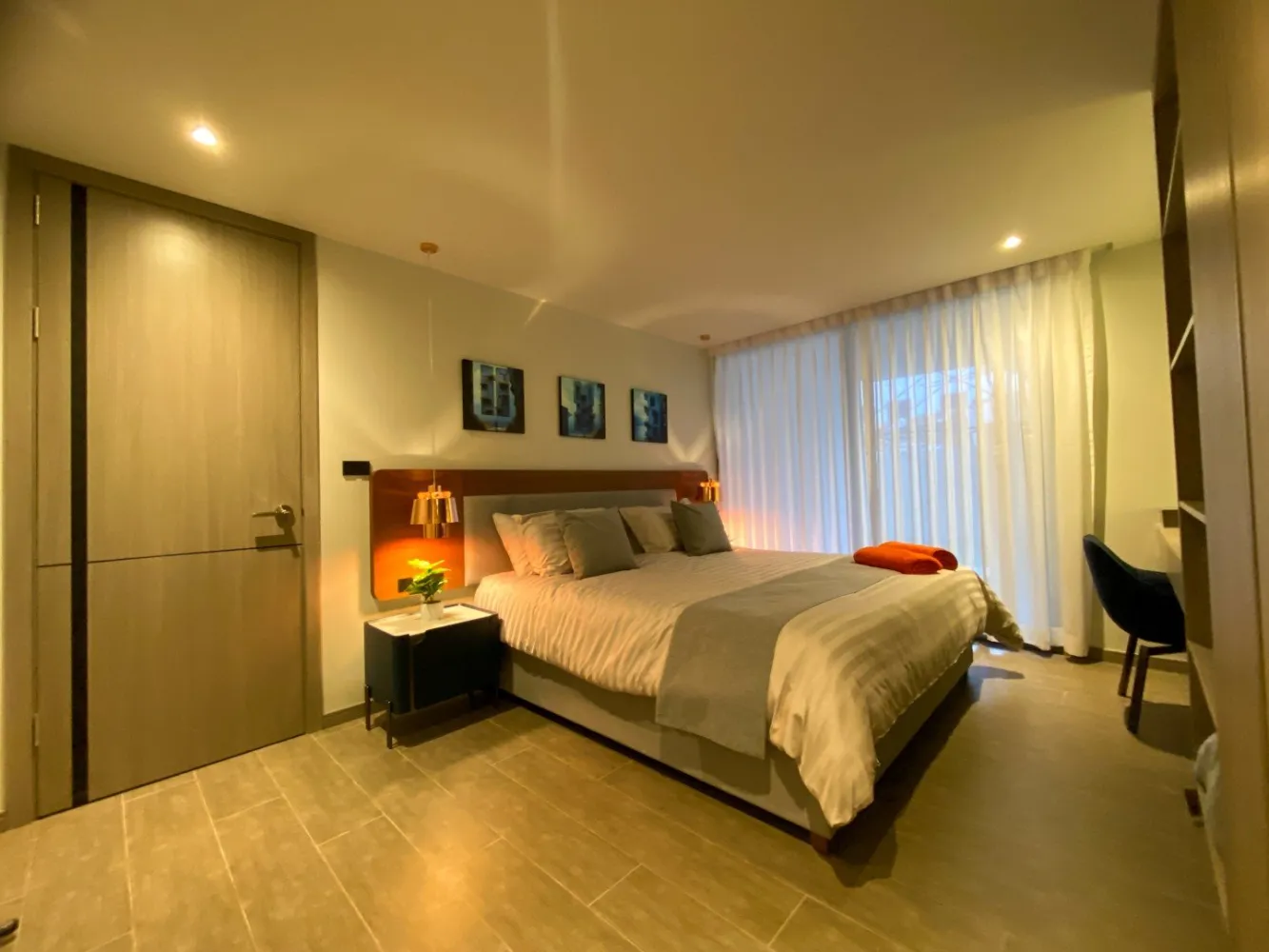 Property image - full photo 10
