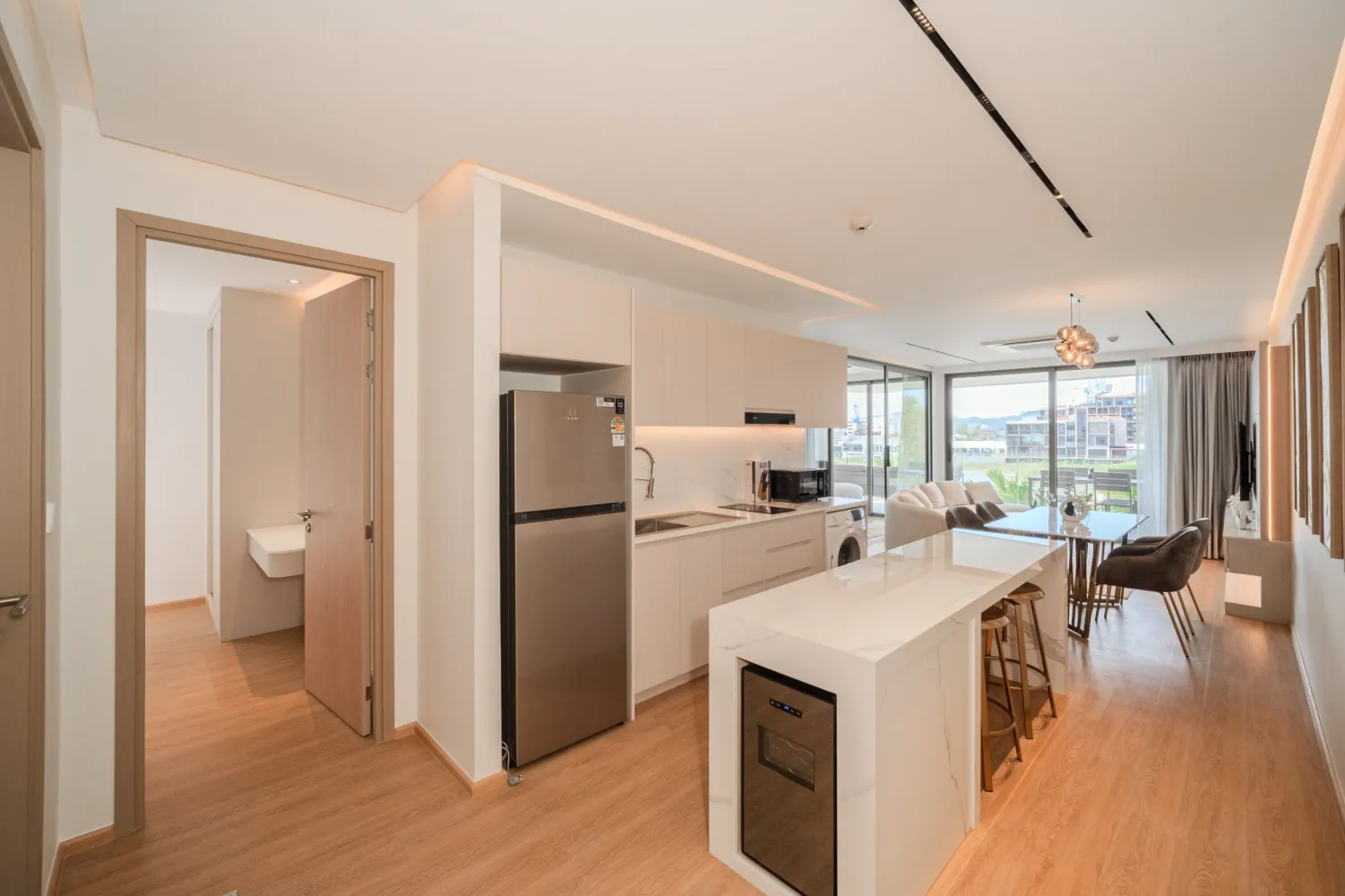 Property image - full photo 3