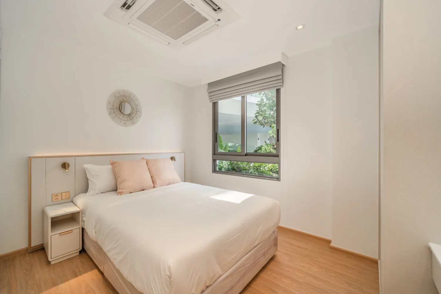 Property image - full photo 25