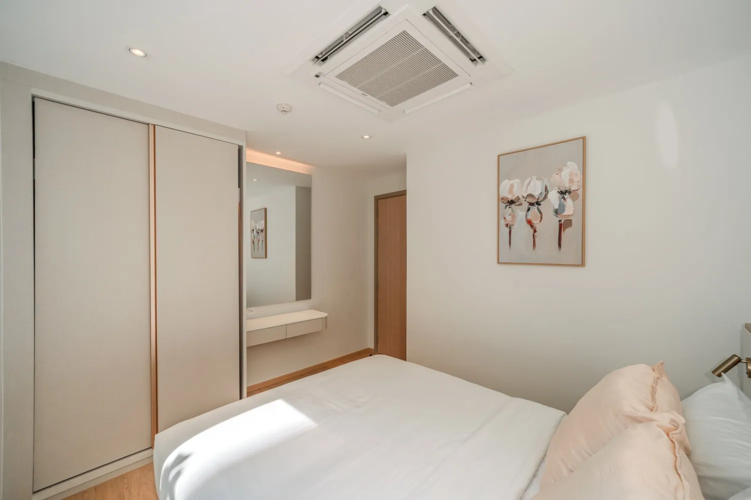 Property image - full photo 28