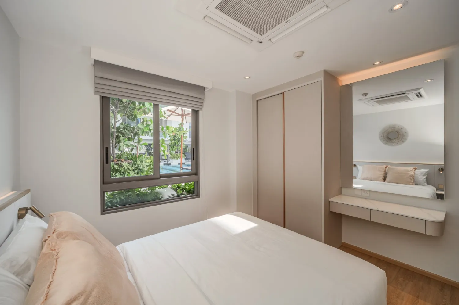 Property image - full photo 30