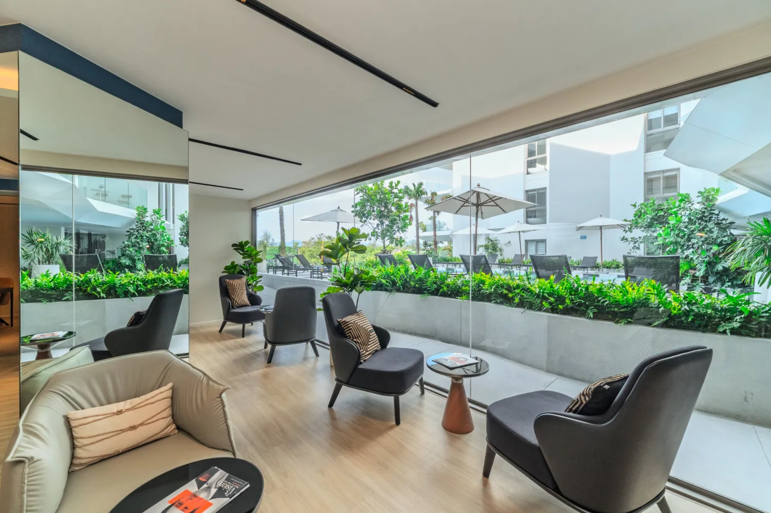 Property image - full photo 57