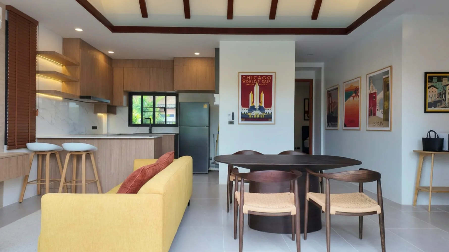 Property image - full photo 3
