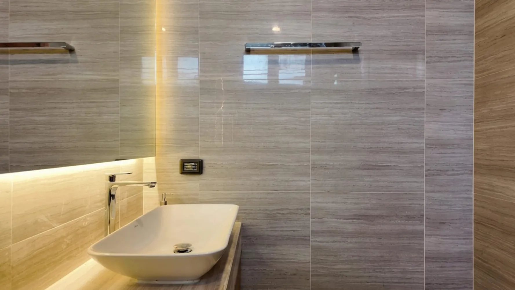 Property image - full photo 11