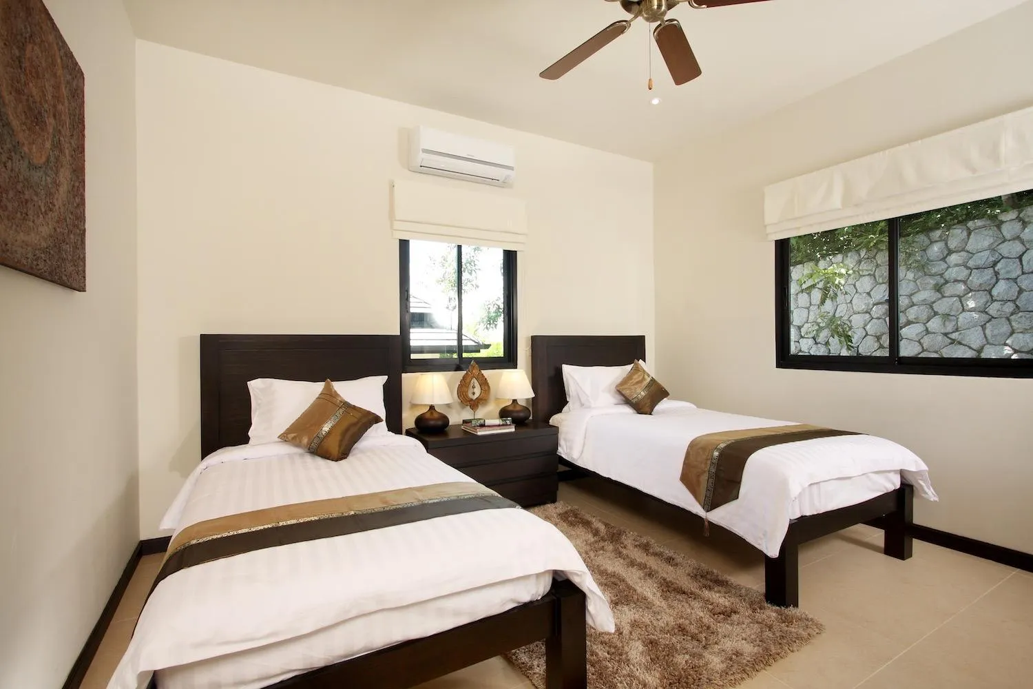 Property image - full photo 10