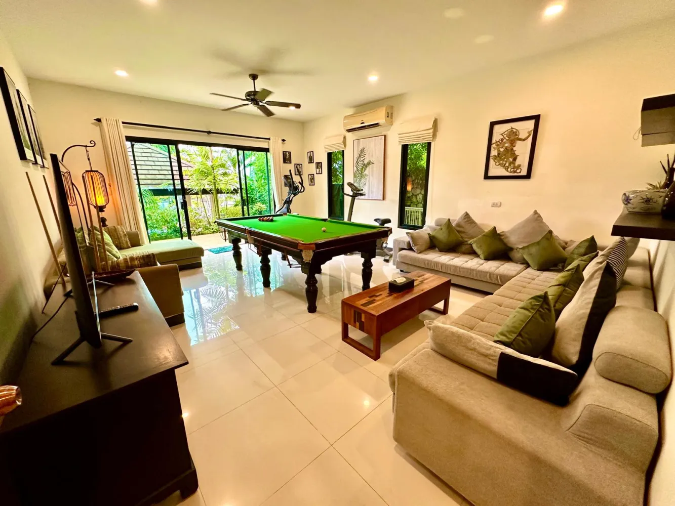 Property image - full photo 3