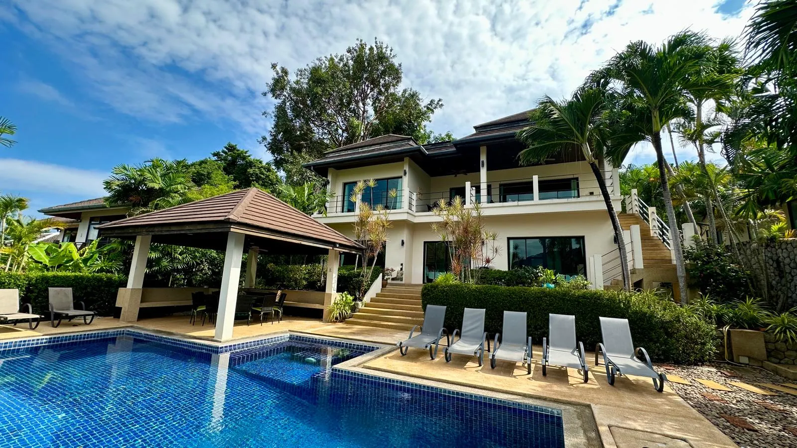 Property image - full photo 1