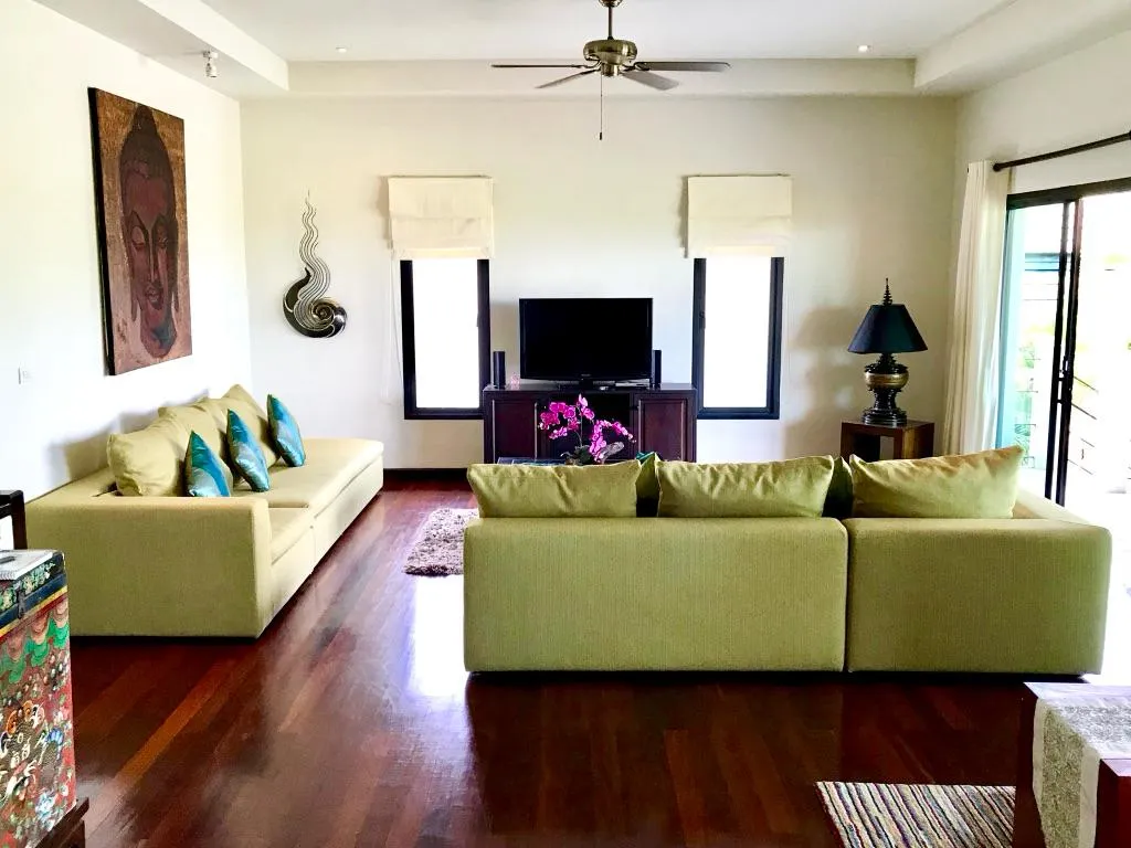 Property image - full photo 5