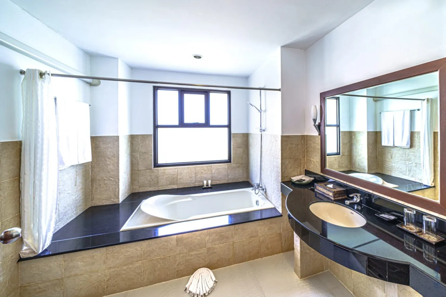Property image - full photo 20