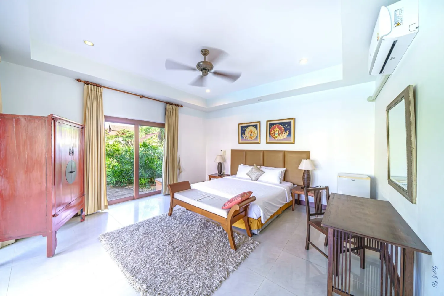 Property image - full photo 32