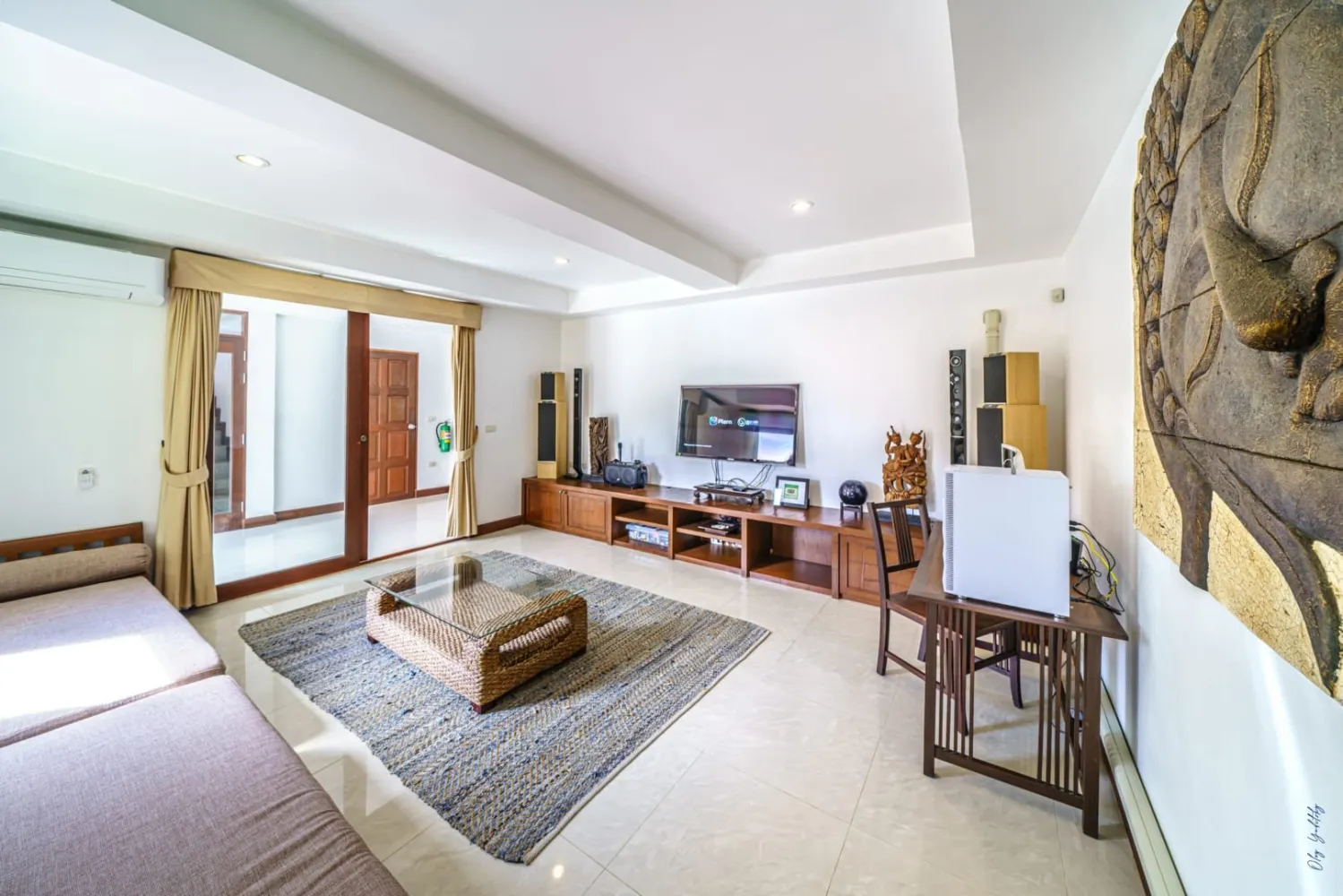 Property image - full photo 37