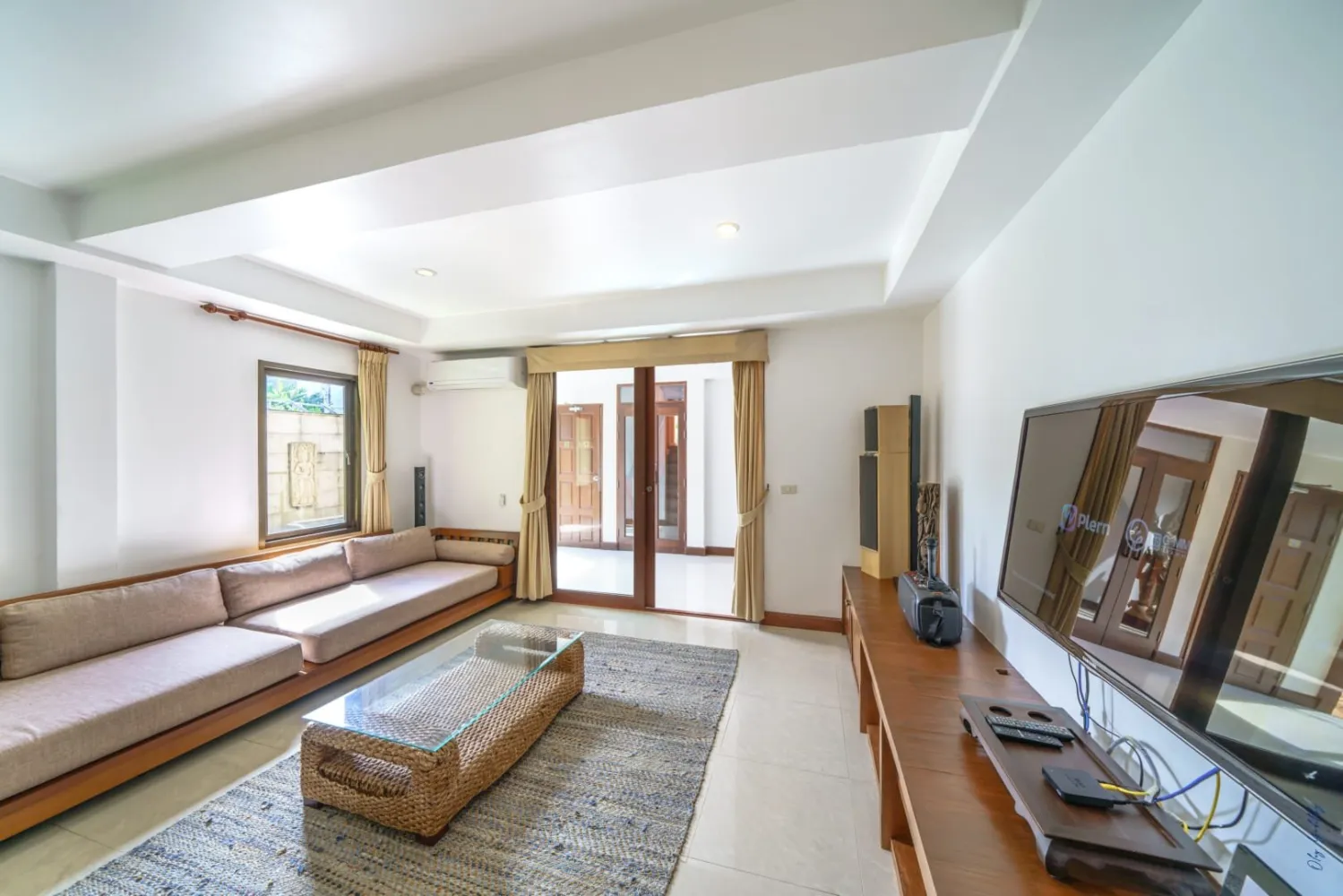 Property image - full photo 39
