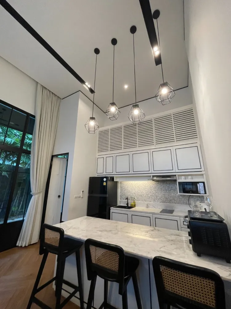 Property image - full photo 4