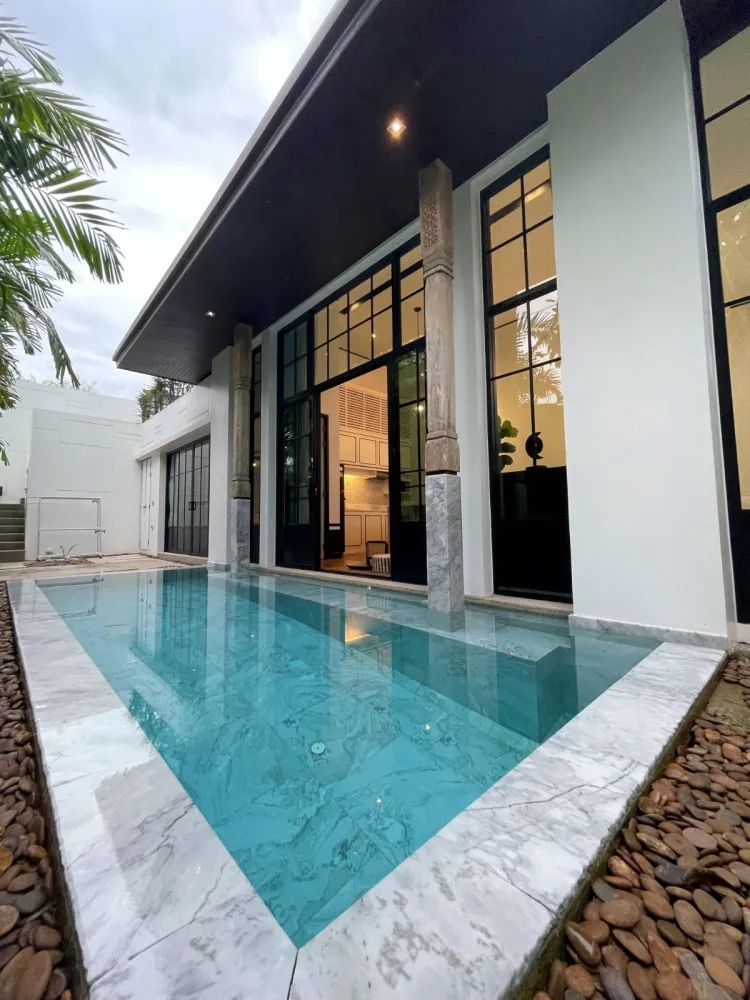 Property image - full photo 1