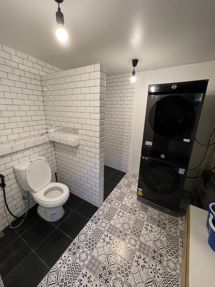 Property image - full photo 16