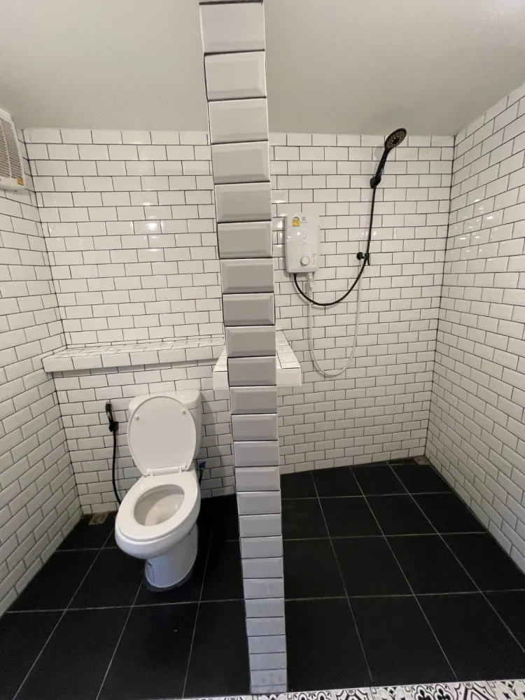 Property image - full photo 15