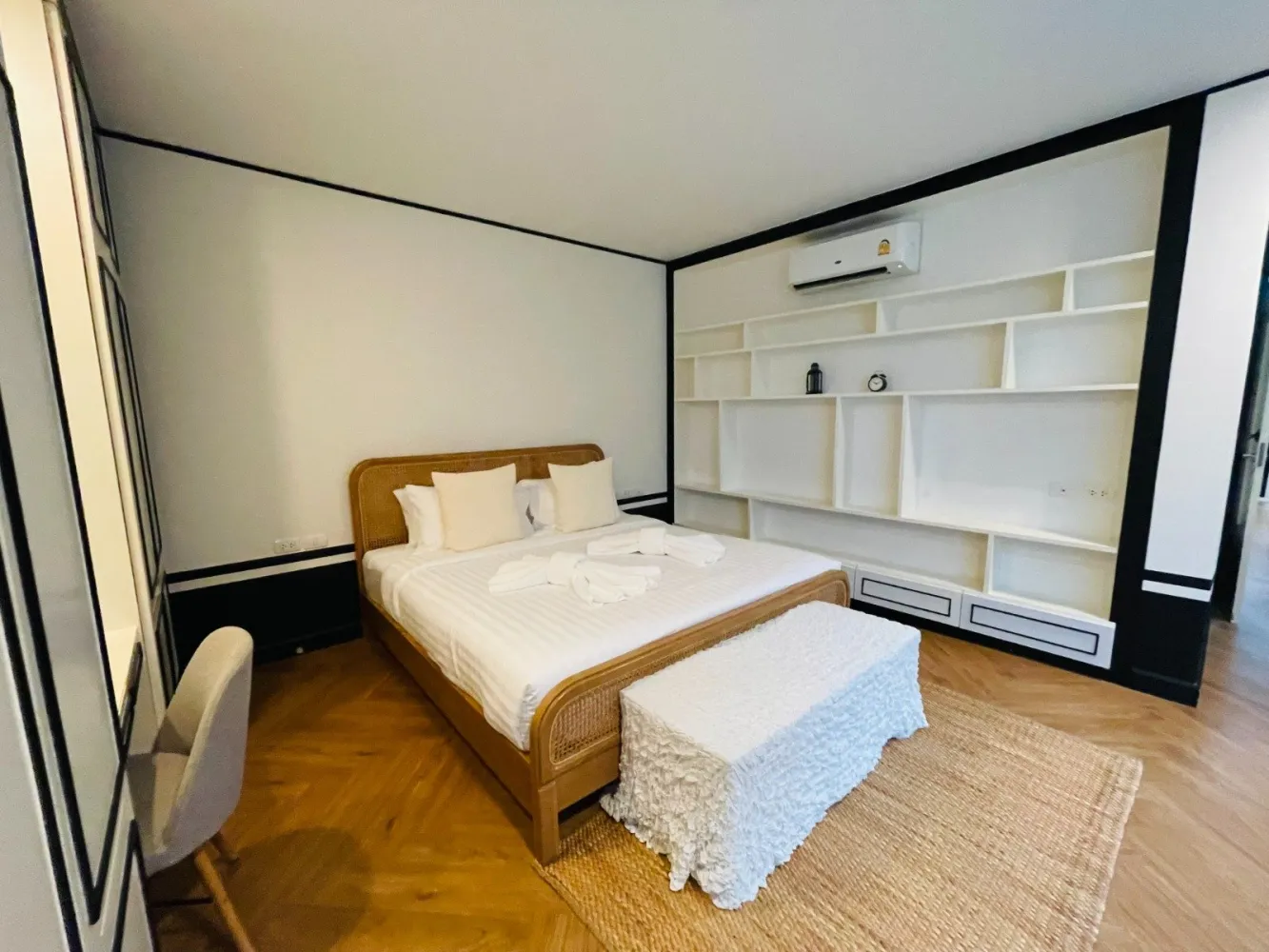 Property image - full photo 11