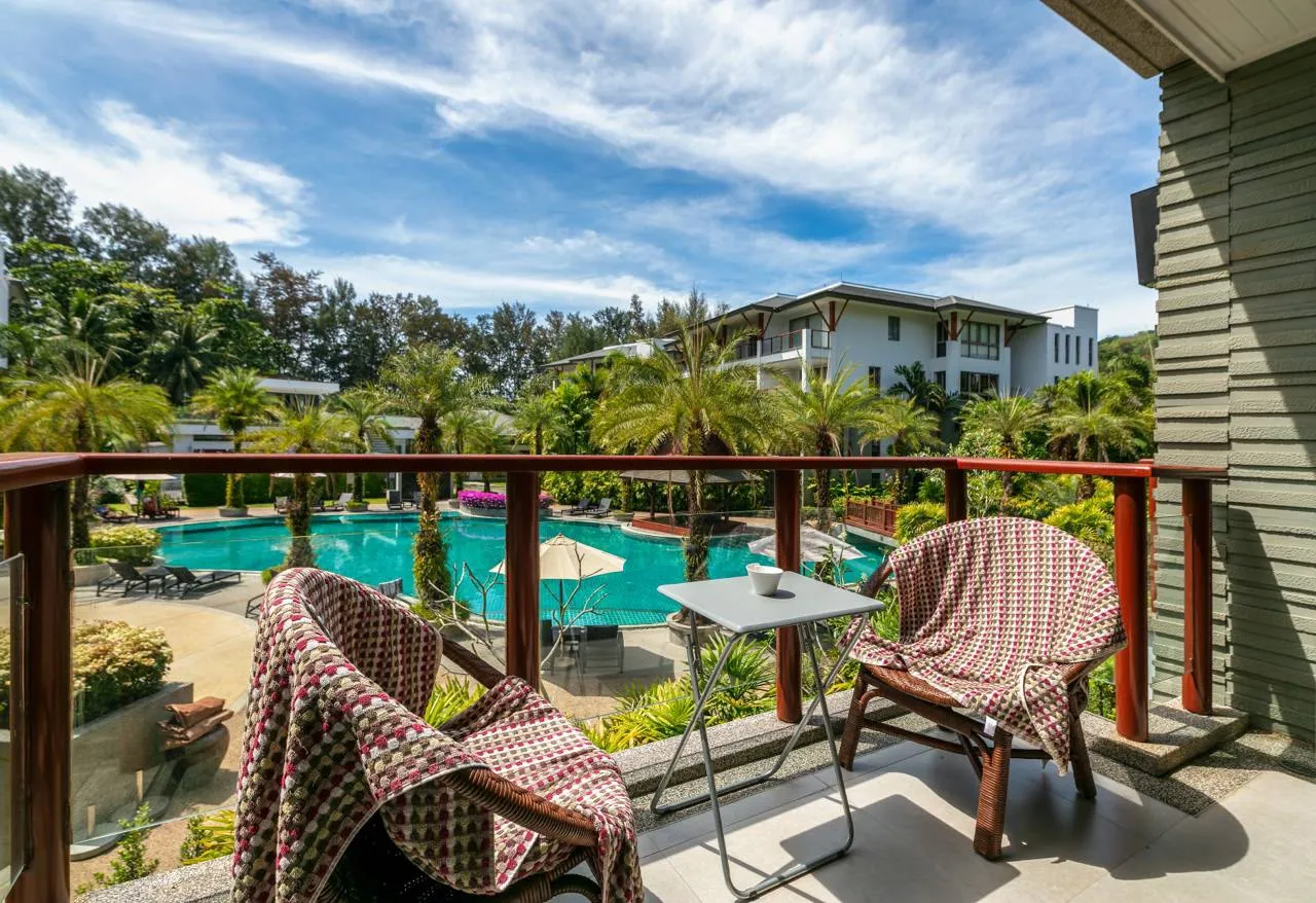 Property image - full photo 2