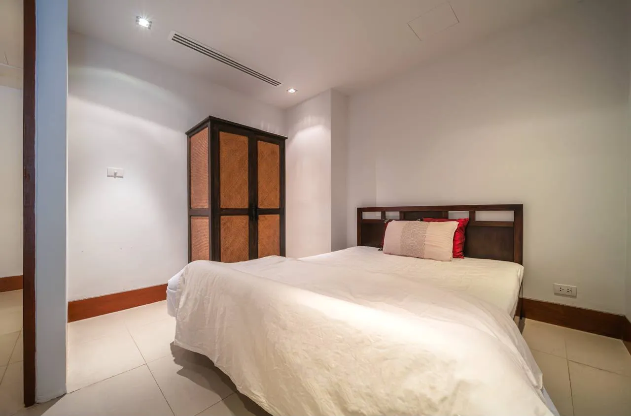 Property image - full photo 8