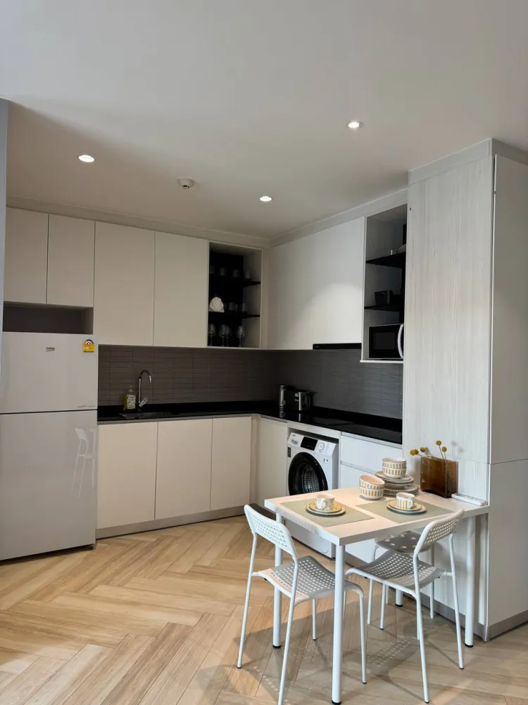 Property image - full photo 3
