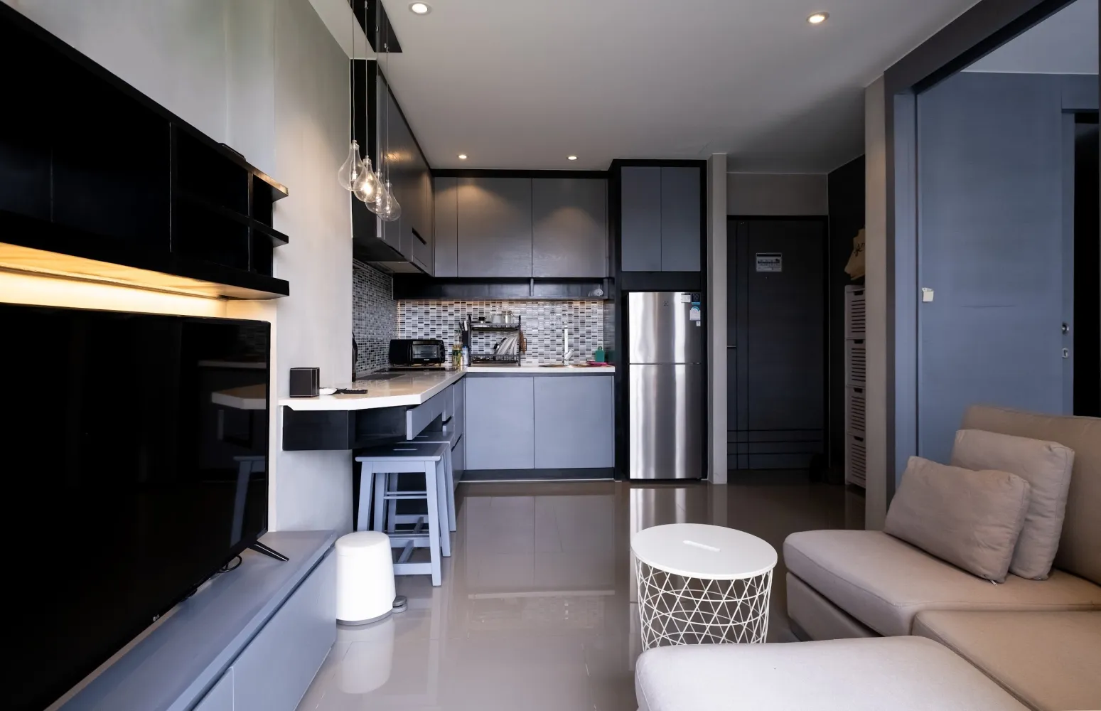 Property image - full photo 10