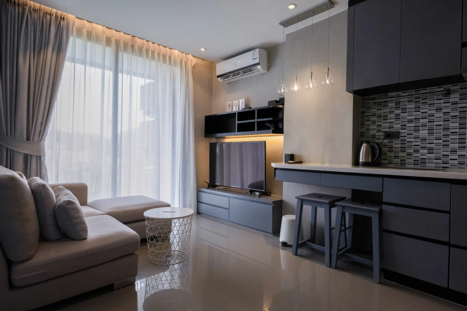 Property image - full photo 11
