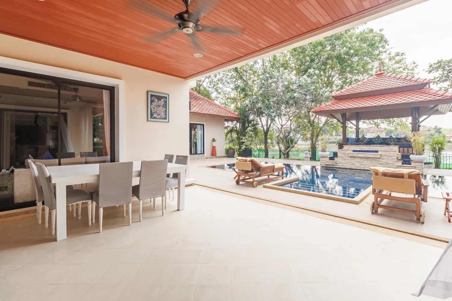 Property image - full photo 18