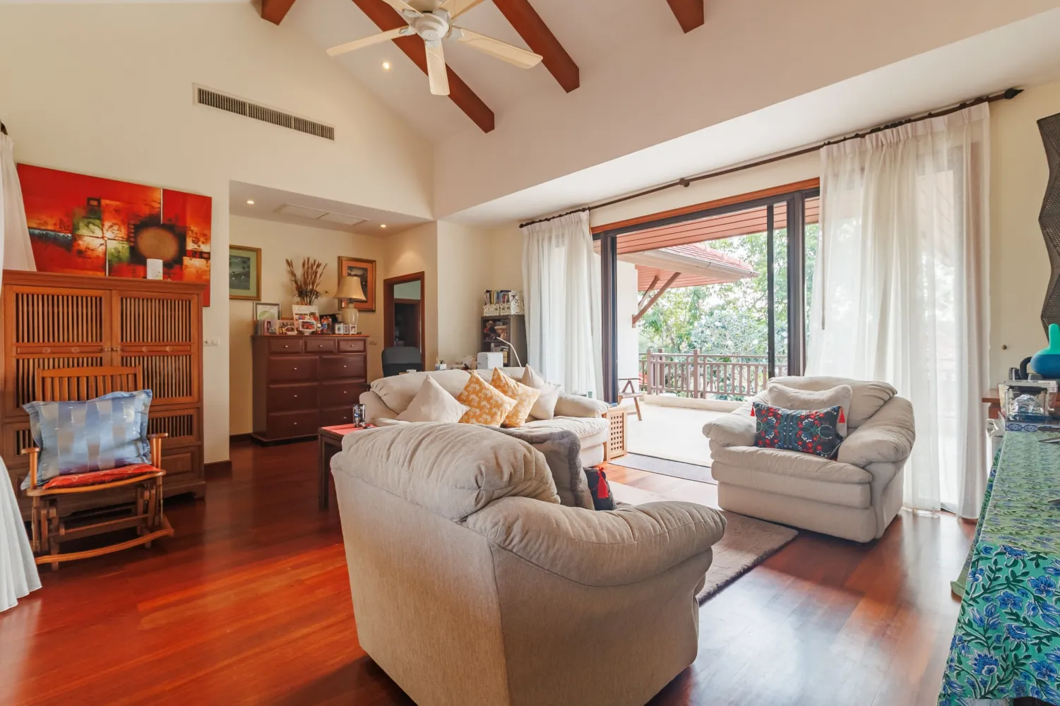 Property image - full photo 33
