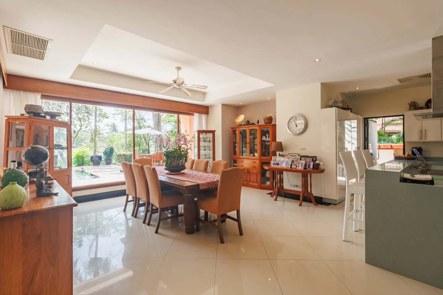 Property image - full photo 15