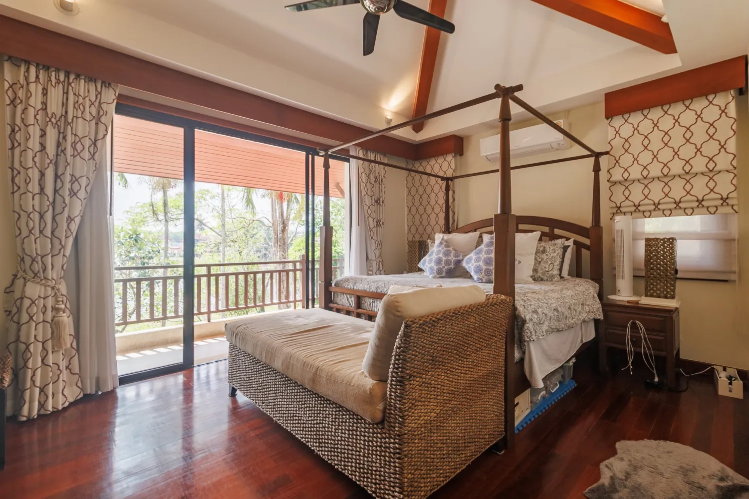 Property image - full photo 21