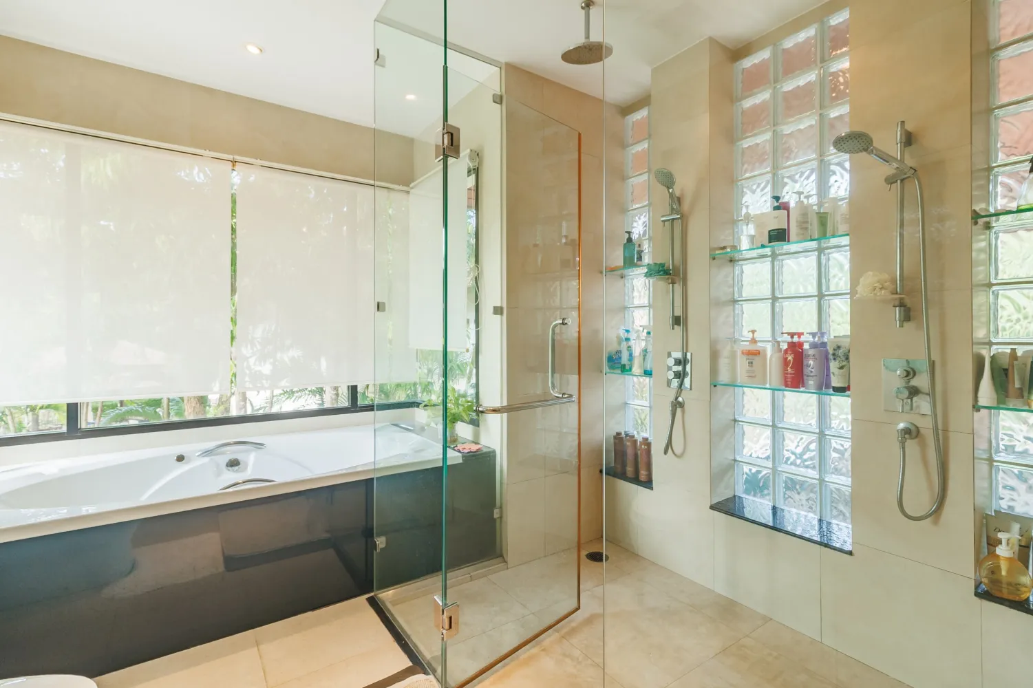 Property image - full photo 27