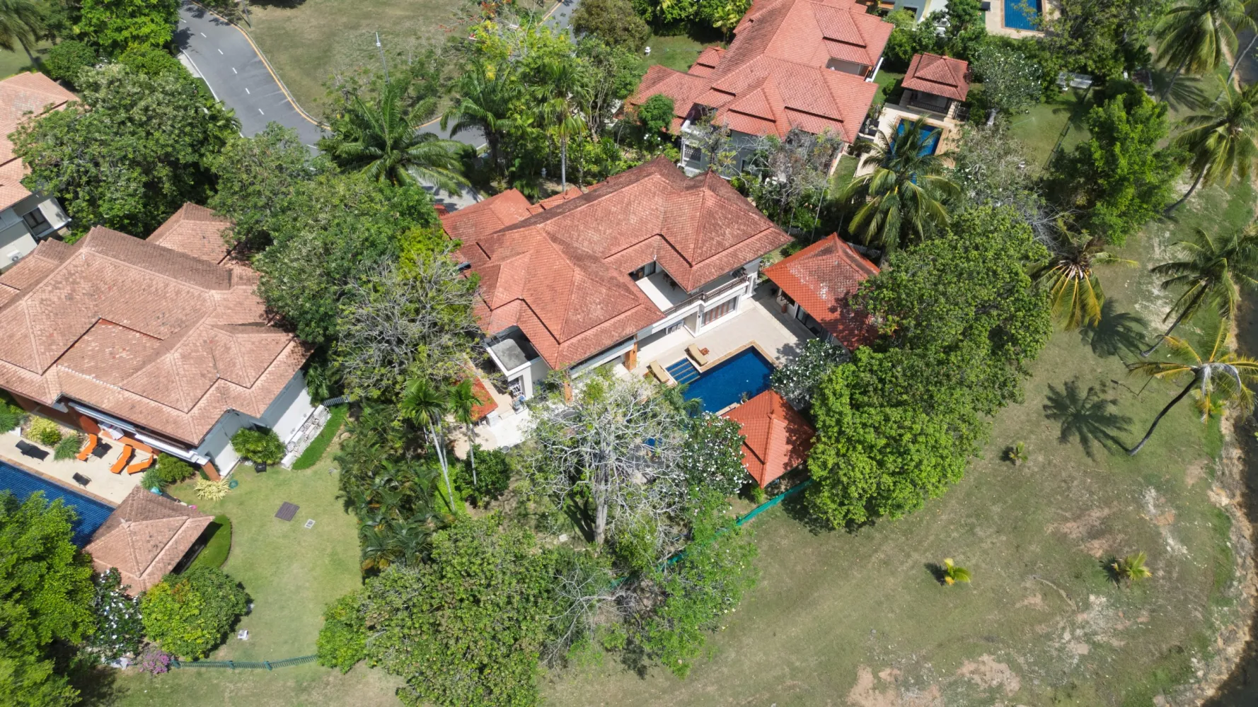 Property image - full photo 63