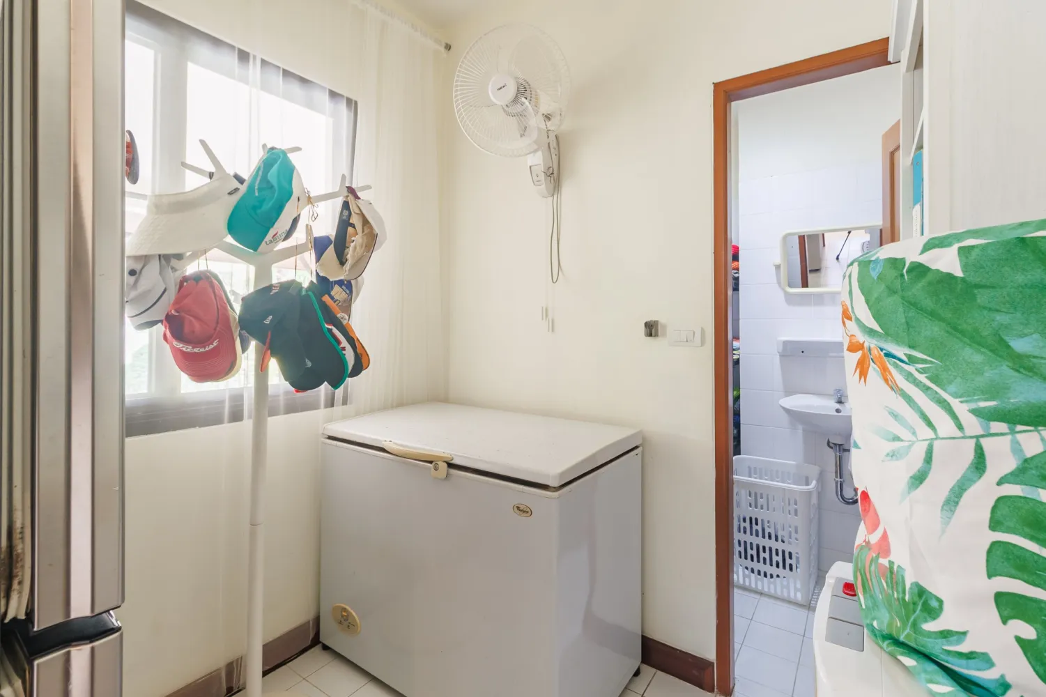 Property image - full photo 13