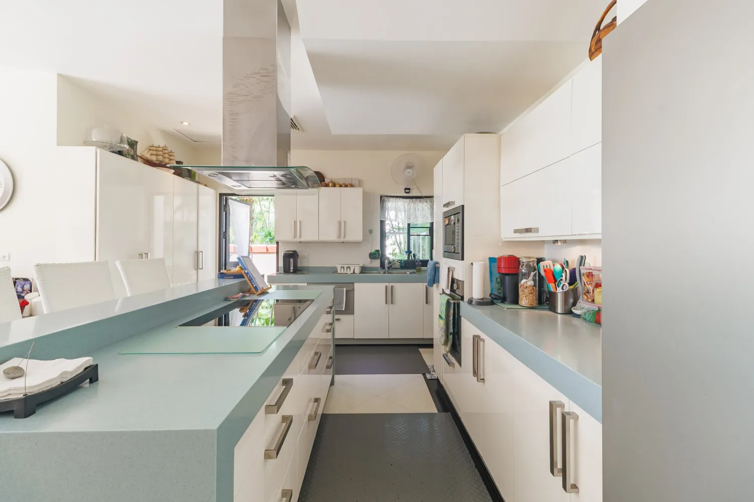 Property image - full photo 11
